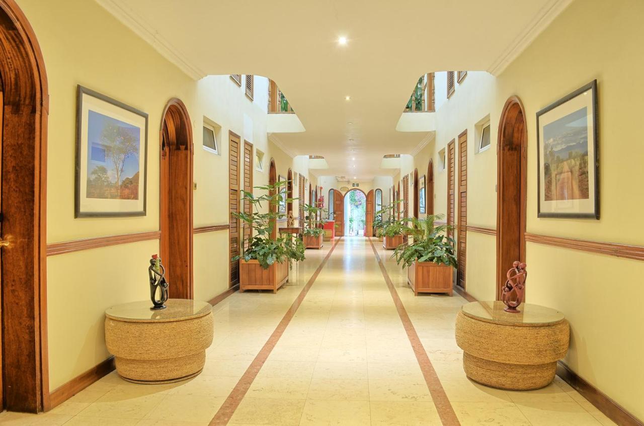 קיסומו Sovereign Hotel מראה חיצוני תמונה