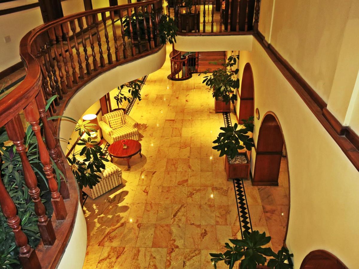 קיסומו Sovereign Hotel מראה חיצוני תמונה