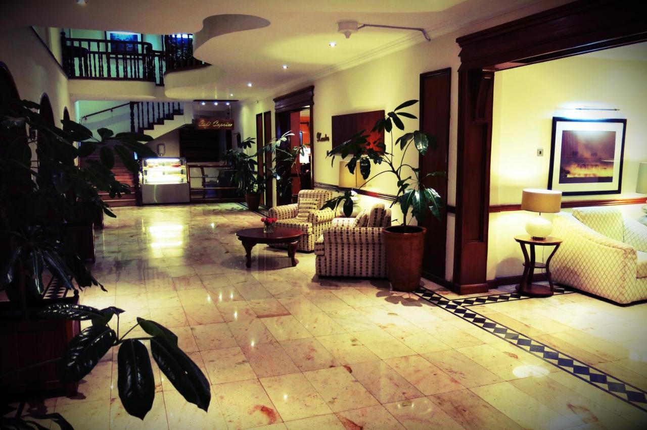 קיסומו Sovereign Hotel מראה חיצוני תמונה