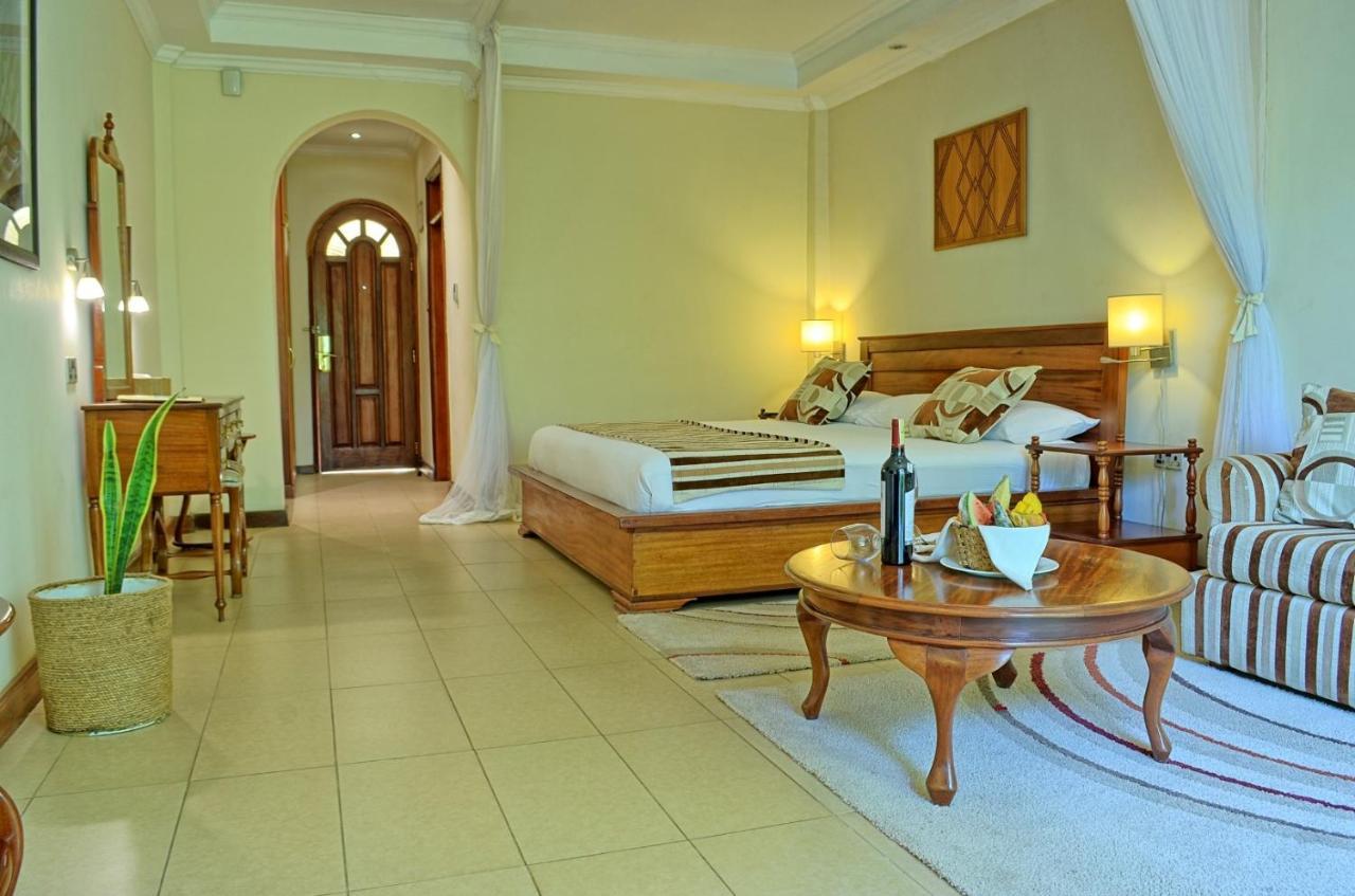 קיסומו Sovereign Hotel מראה חיצוני תמונה