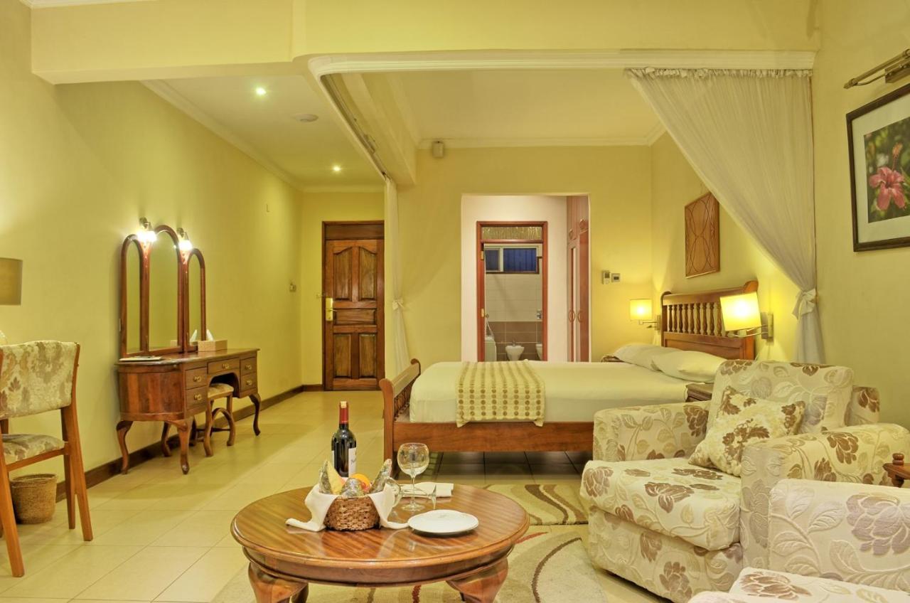 קיסומו Sovereign Hotel מראה חיצוני תמונה